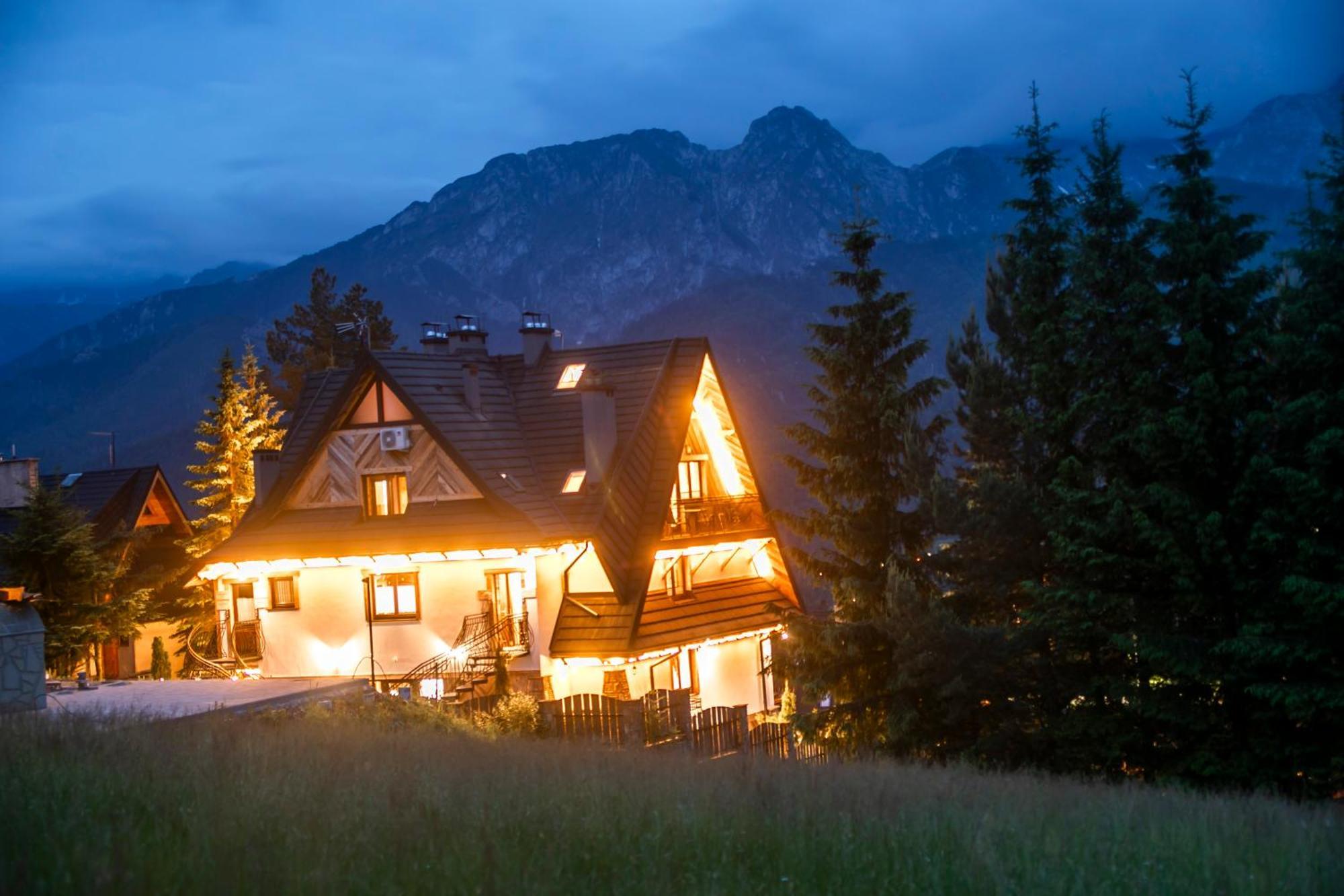 Apartamenty Z Widokiem Na Tatry Cztery Pory Roku Kościelisko Exteriör bild