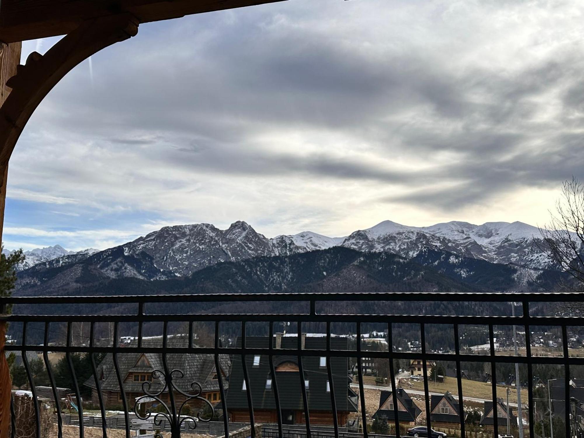 Apartamenty Z Widokiem Na Tatry Cztery Pory Roku Kościelisko Exteriör bild