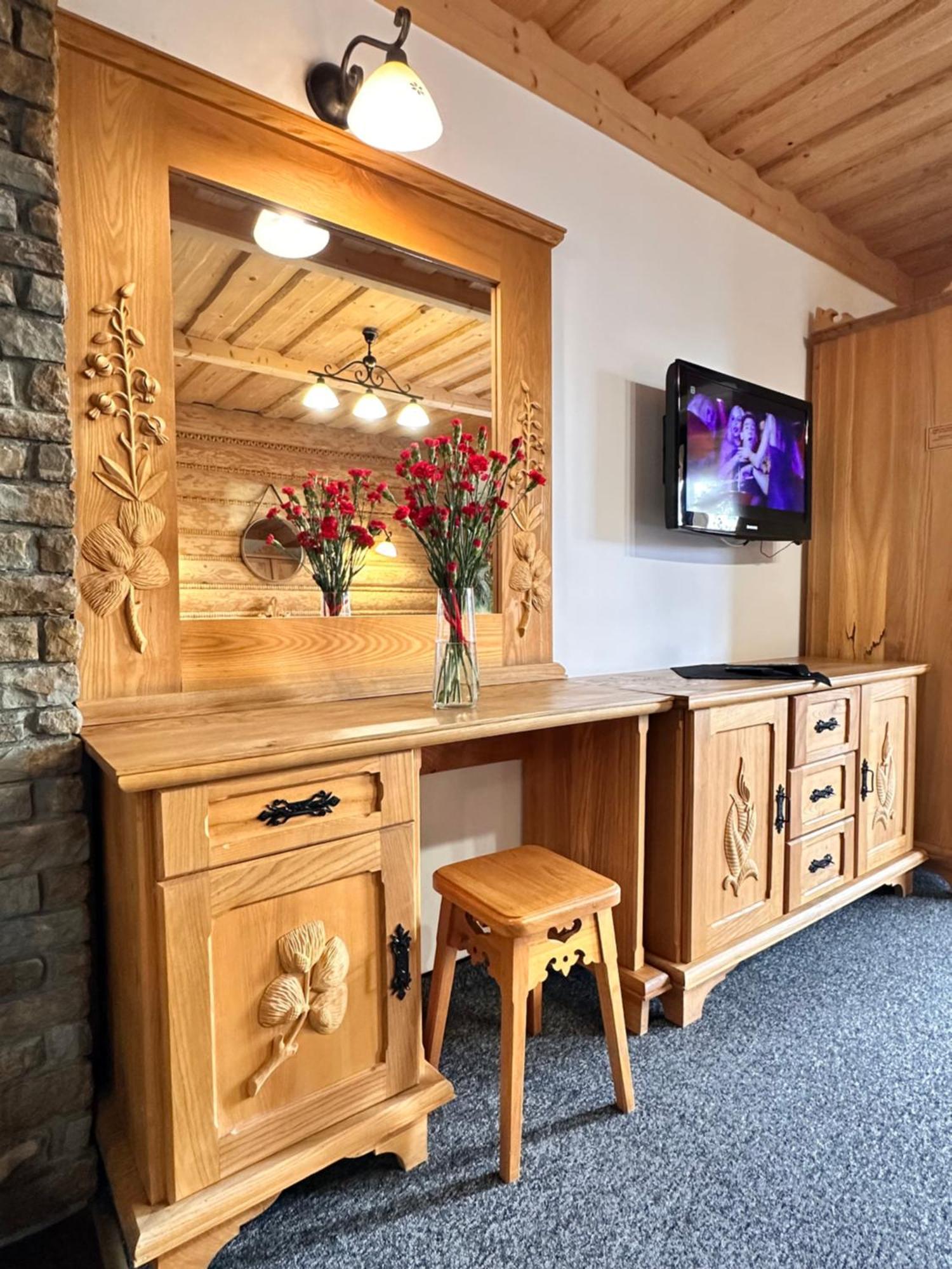 Apartamenty Z Widokiem Na Tatry Cztery Pory Roku Kościelisko Exteriör bild